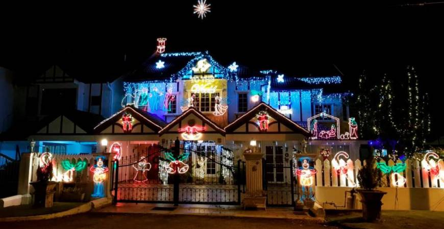 Roland’s house used to draw visitors because of its elaborate light decorations. – PICTURE COURTESY OF ROLAND XAVIER