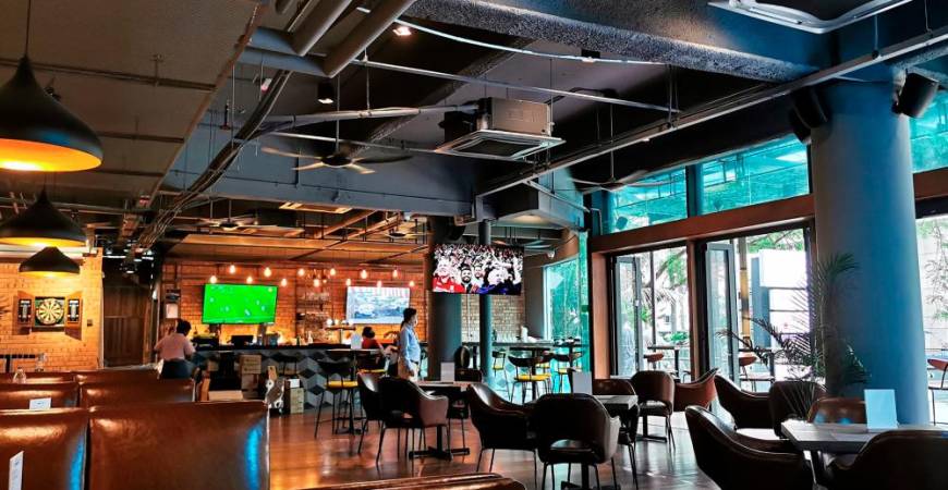 This KL-based western sports bar is a mix of modern and contemporary design, perfect for watching the world cup in style. – FACEBOOK/THE DARKHORSE KL
