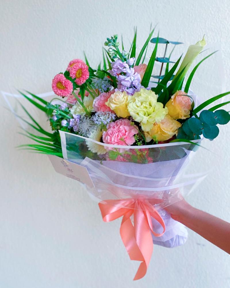 $!Hues of sweet pastels for Spring themed flowers. – MAY IN DECEMBER