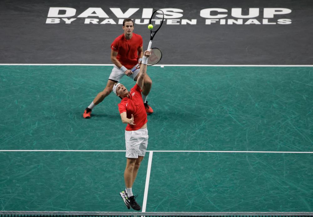 Canada's Denis Shapovalov and Vasek Pospisil in action during the doubles match against Germany's Tim Puetz and Kevin Krawietz/REUTERSPIX