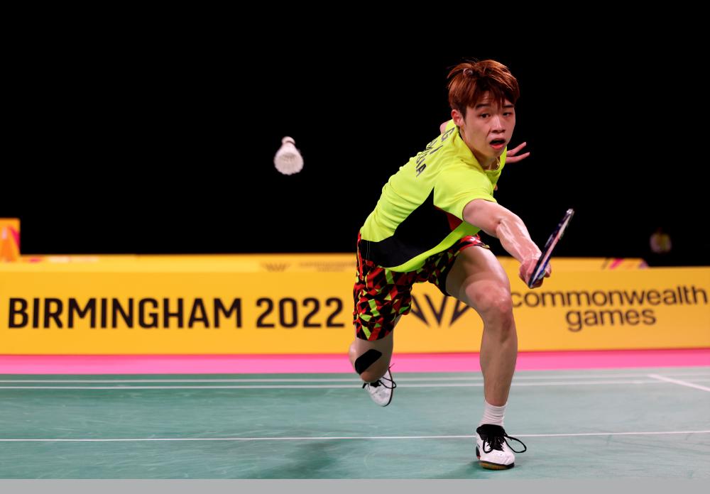 National singles player Ng Tze Yong in action against India's Srikanth Nammalwar Kidambi in the badminton semi-finals at the Birmingham 2022 Commonwealth Games at the NEC Hall on Sunday.BERNAMAPIX