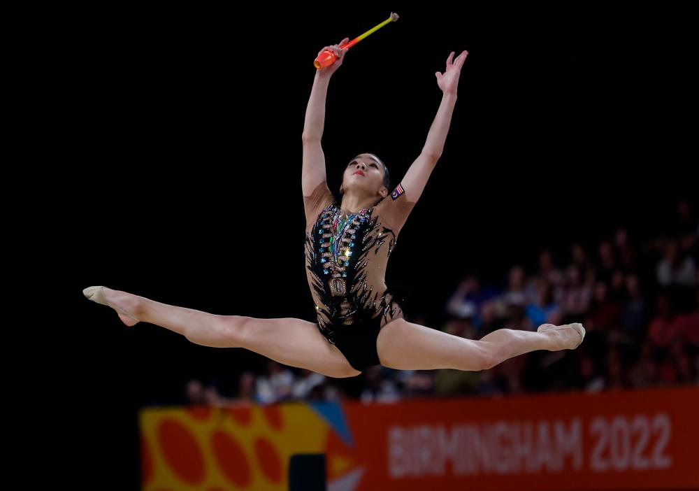 Aksi atlet gimnastik negara Ng Joe Ee semasa acara Individu Gimnastik Kategori 'All-Around' sempena Sukan Komanwel Birmingham 2022 di Arena Birmingham hari ini. -fotoBERNAMA