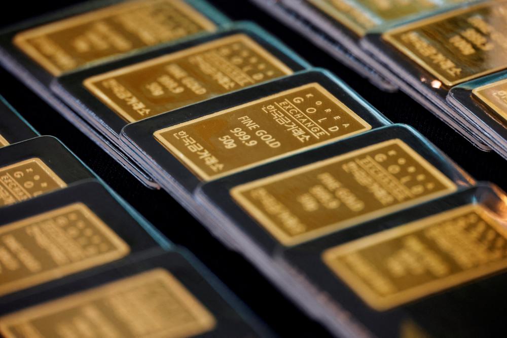 gold and bitcoin compete in becoming the best hedges against inflation
