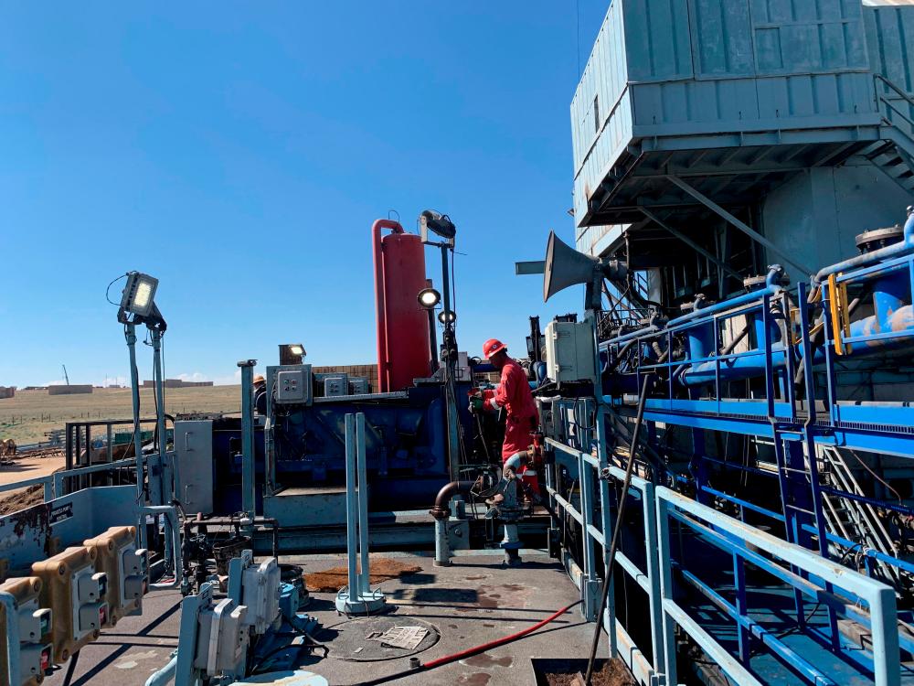 An electric drilling operation in progress at a Chevron site in Kersey, Colorado. – Reuterspic