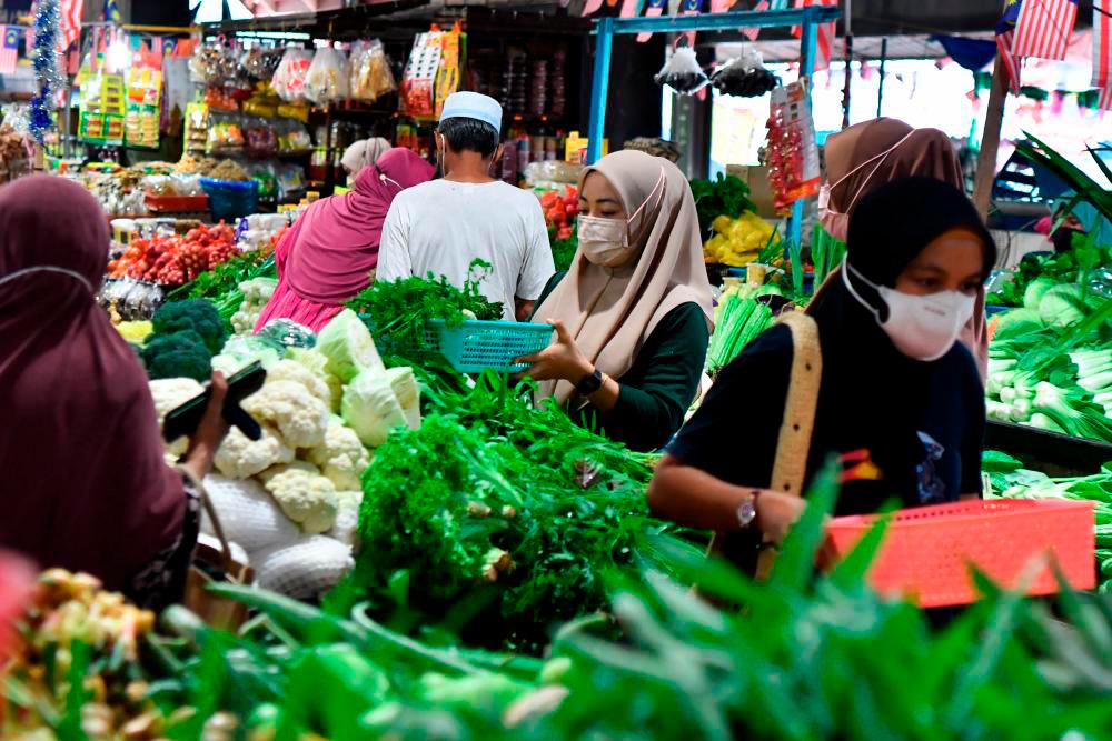 Much of the increase in the inflation rate is largely driven by higher food prices. – Bernama pix