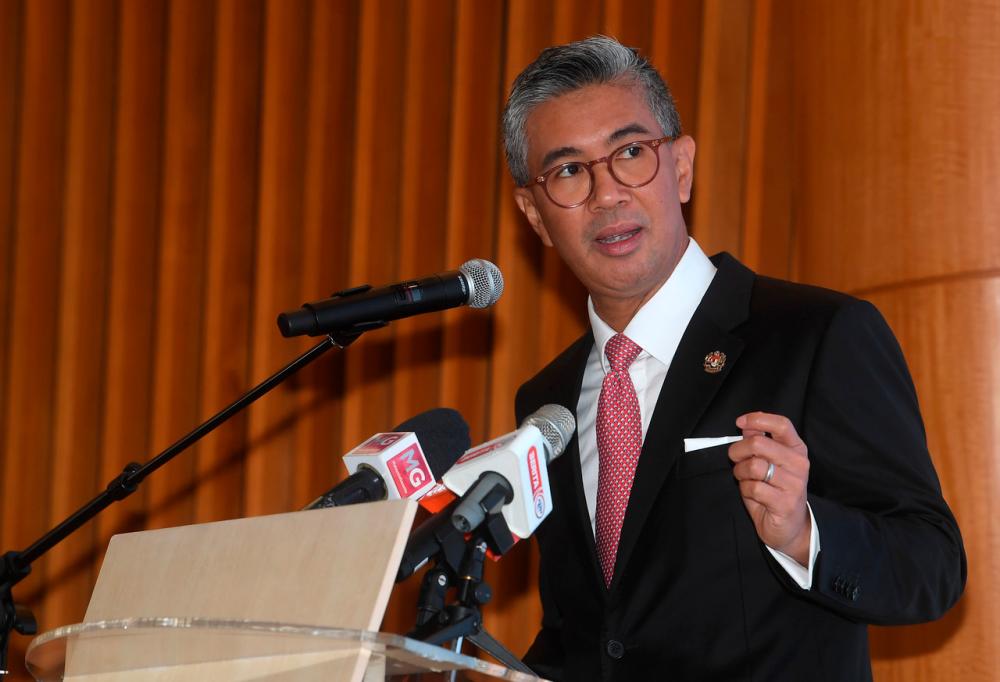 Govt approves applications worth RM12.86 bln under wage subsidy programme 1.0 as of April 23 - Tengku Zafrul