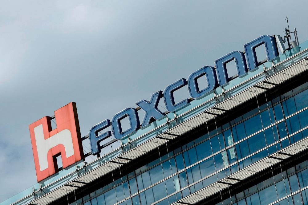 The agreement with Monarch Tractor is the first manufacturing contract Foxconn has entered into since purchasing the Ohio facility that was formerly a General Motors assembly plant last year. – Reuterspix