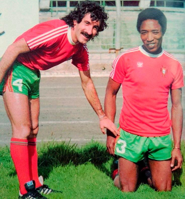 Ex-Portugal midfielder Fernando Chalana (left) has died aged 63, his former club Benfica announced on Wednesday. Credit: Twitter/@Sporting_CP