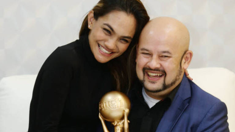 Filepix of actor and comedian Harith Iskander (R) and his wife Dr Jezamine Lim.