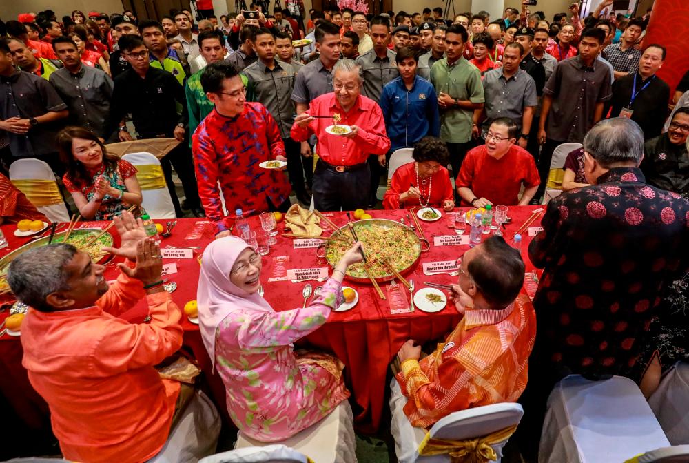 Pejuang: Dr M's 'chopsticks' remarks blown out of proportion