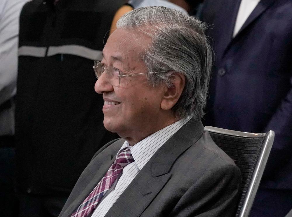 Dr Mahathir: Pejuang not involve in Sarawak election