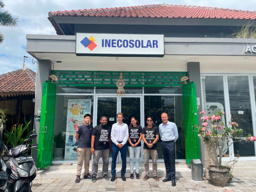 Kleiven (far right) and Prim (third from left) and with the Inecosolar team outside their office premises in Bali, Indonesia.
