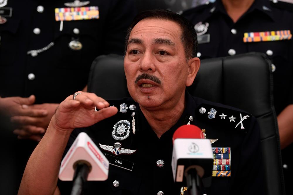 MACHANG, 5 June -- Kelantan acting police chief, Datuk Muhamad Zaki Harun said a thorough investigation would be conducted to ascertain the real motive for the killing amid the speculations. BERNAMAPIX
