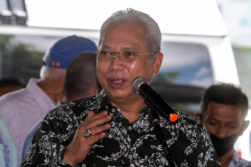 Menteri Komunikasi dan Multimedia Tan Sri Annuar Musa. fotoBERNAMA
