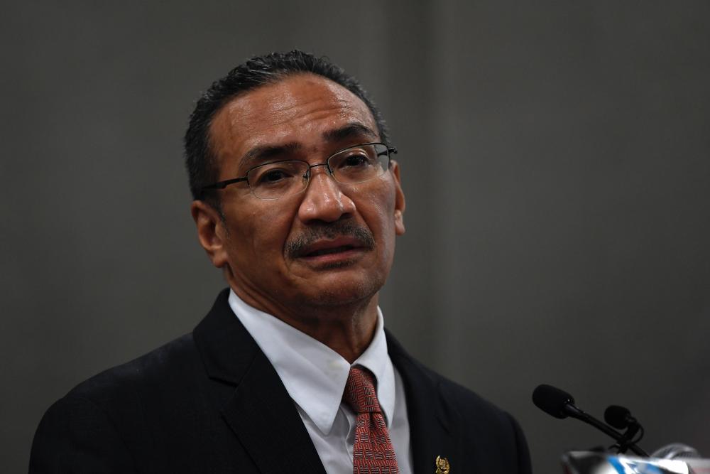 LCS: Kenyataan Anwar pertimbangan politik semata-mata, kata Hishammuddin