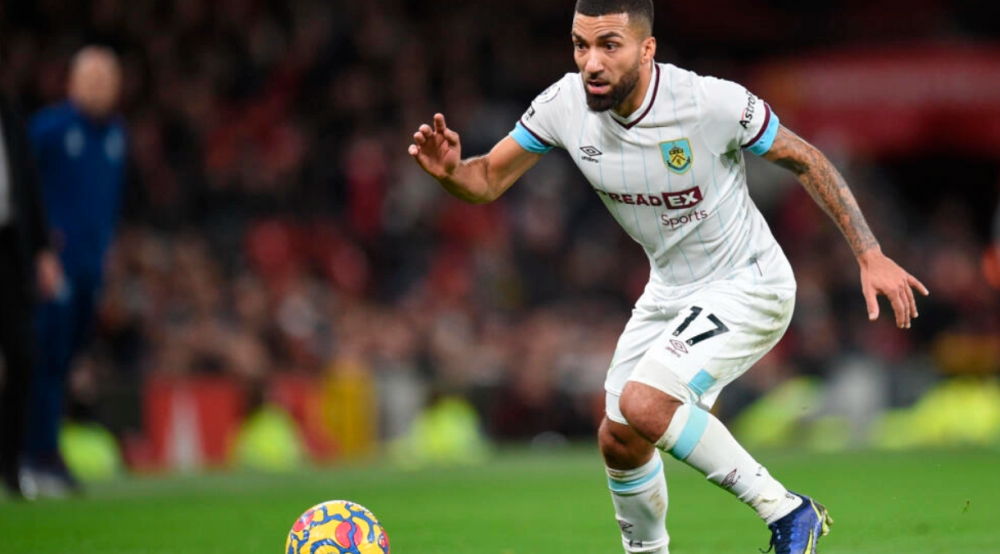 Former England winger Aaron Lennon wants to draw on his battles with mental health issues to help professional footballers suffering similar problems he told The Times. AFPPIX