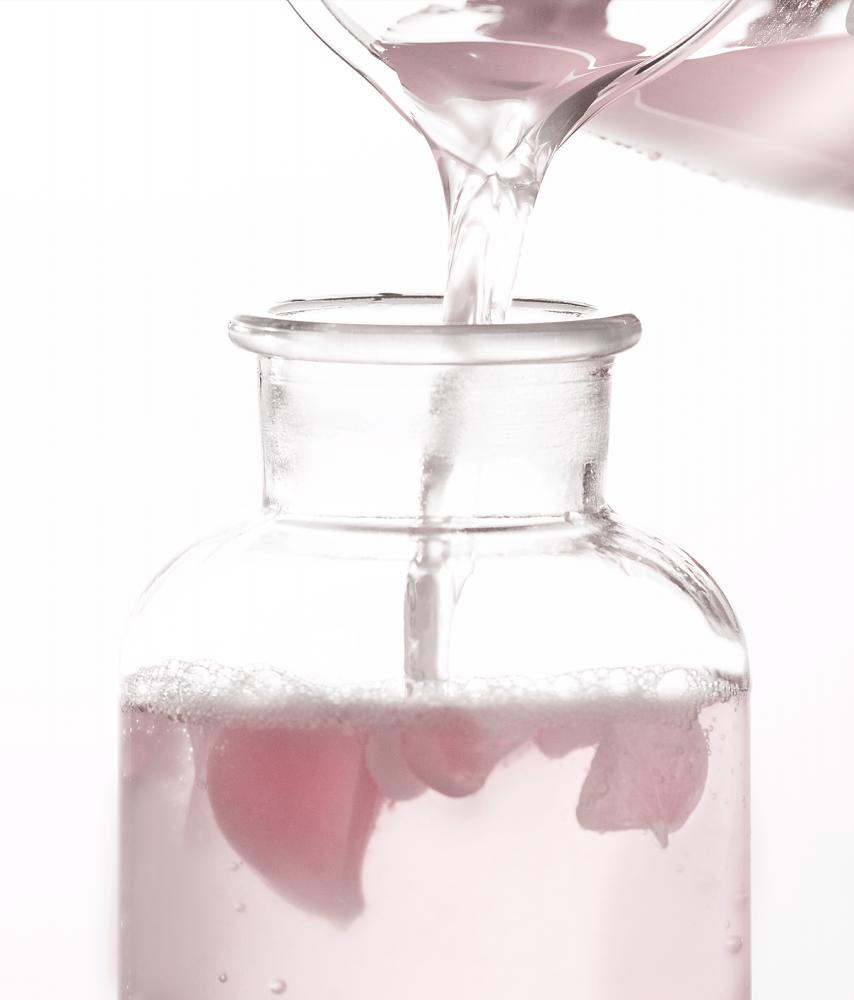 $!Rose water is renowned for anti-inflammatory properties. – MAMONDE