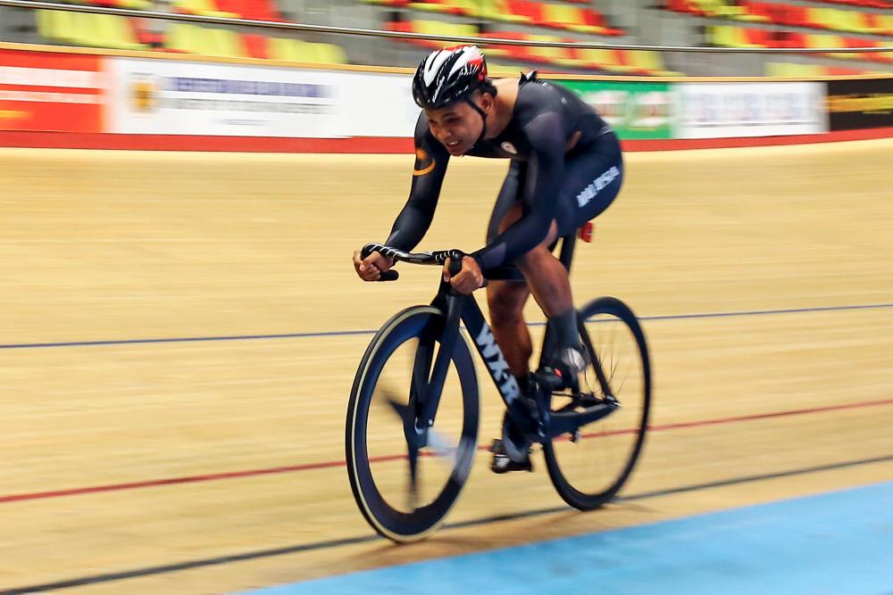 NILAI, July 4 - National track cyclist Muhammad Shah Firdaus Sahrom underwent training in preparation to represent the country at the 2022 Commonwealth Games scheduled to take place in Birmingham from July 28 to August 8. BERNAMAPIX