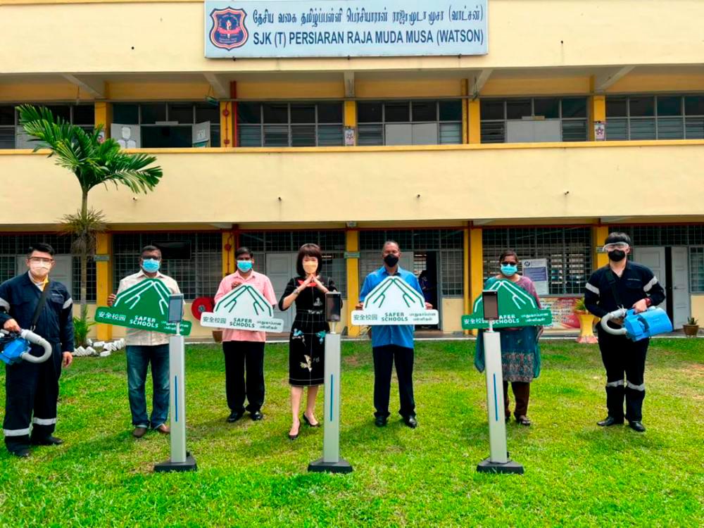 $!Carlsberg Malaysia’s Safer Schools 2021, which has received over 400 applications for the infrared thermometers, completes distributing its contribution of thermometers and disinfection services to benefit 300 schools nationwide.