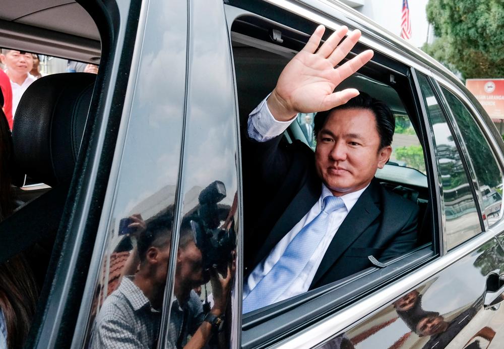 Perak exco Paul Yong Choo Kiong leaves the Ipoh sessions court today following the completion of his case. - Bernama
