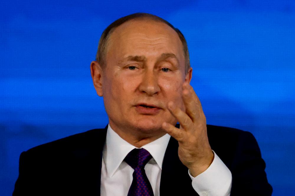 FILE PHOTO: Russian President Vladimir Putin in Moscow, Russia, December 23, 2021. REUTERSpix