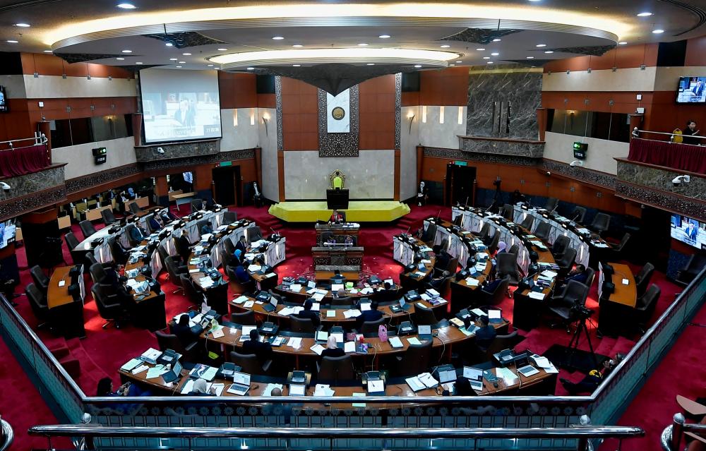 SHAH ALAM, 29 Nov -- Mesyuarat Ketiga Persidangan Penggal Kelima Dewan Undangan Negeri (DUN) Selangor ke-14 di Bangunan Dewan Negeri Selangor, hari ini. fotoBERNAMA