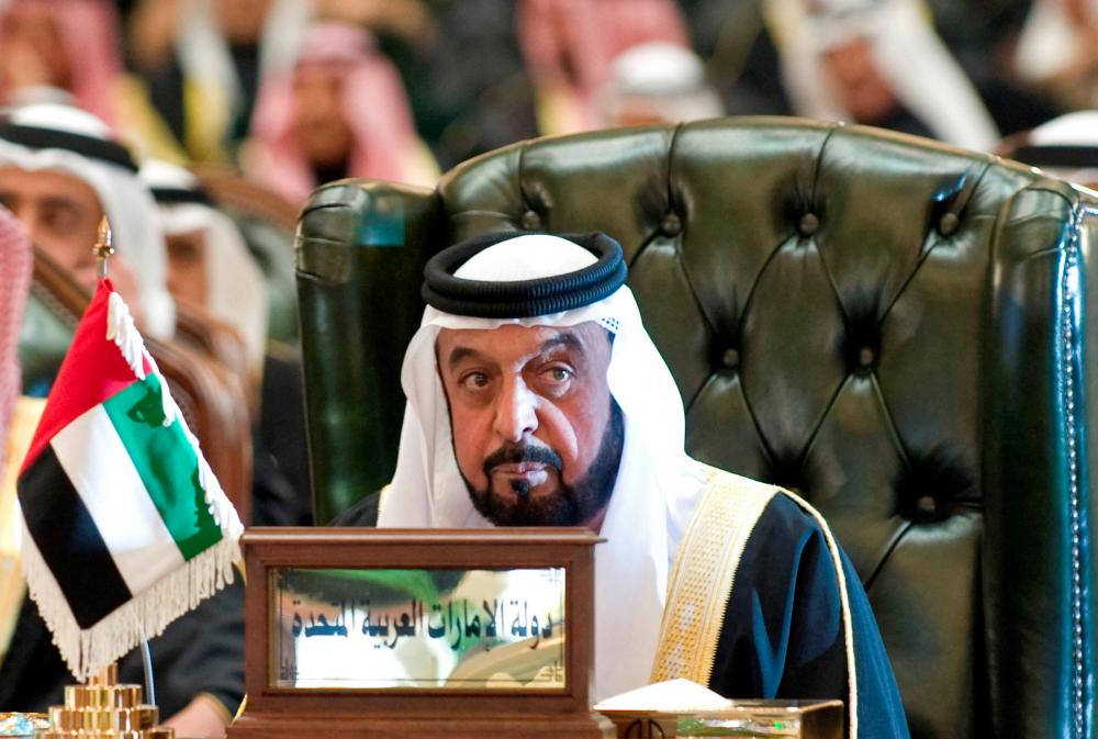 File photo: United Arab Emirates' President Sheikh Khalifa bin Zayed al-Nahyan attends the opening session of the thirteenth Gulf Cooperation Council (GCC) Summit at Bayan Palace in Kuwait City December 14, 2009. REUTERSpix