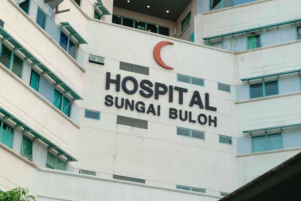 Sungai Buloh Hospital’s medical frontliners claim they haven’t been paid allowances since March