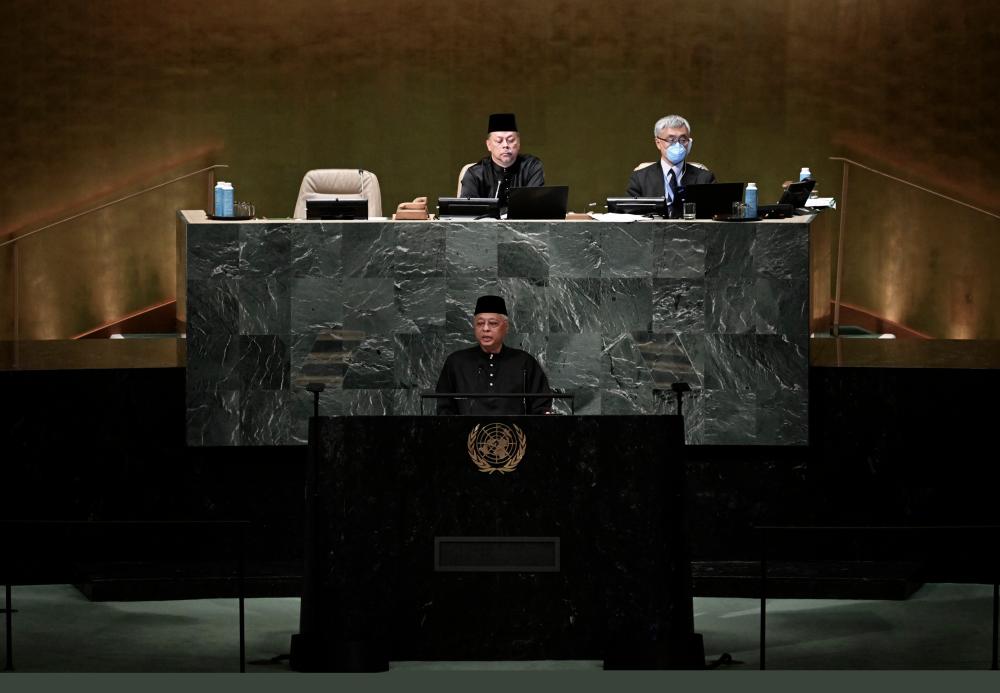 NEW YORK, Sept 23 -- Malaysian Prime Minister Datuk Seri Ismail Sabri Yaakob giving his speech at the general debate of the 77th session of the United Nations General Assembly at the UN headquarters Friday. - BERNAMAPIX