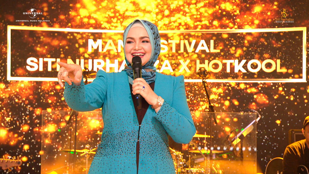 Watch Siti Nurhaliza’s ‘Manifestival Siti Nurhaliza x HotKool’ live concert online