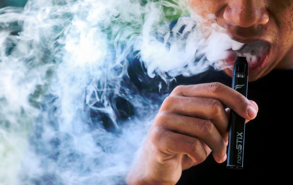 New evidence shows vaping causes lung injuries, say health experts