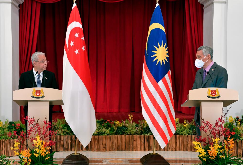 In a recent meeting between Prime Minister Datuk Seri Ismail Sabri Yaakob and his Singaporean counterpart Lee Hsien Loong, the latter said the republic was open to fresh discussions on the project. – BERNAMAPIX