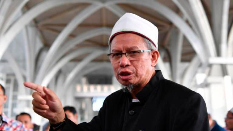 Zulkifli ready to meet NGOs over LGBT-related issues